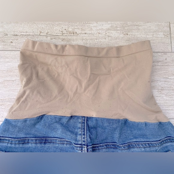 Soft and comfortable maternity jeans size small - Picture 5 of 7